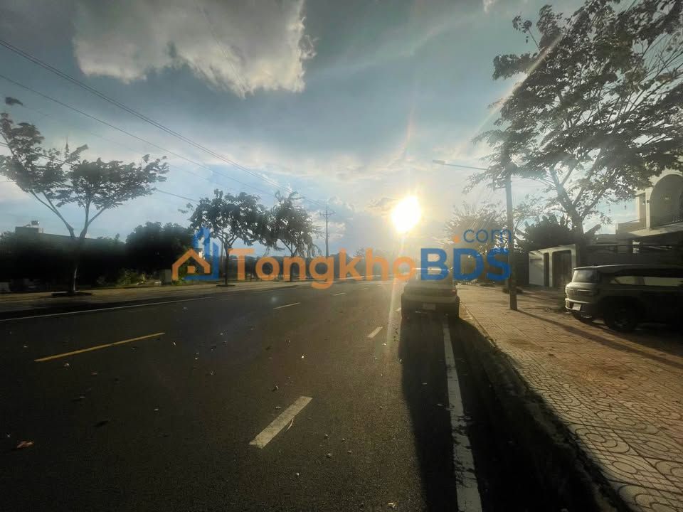 Nhà Phạm Ngọc Thạch Đồng Xoài 5 triệu - Full nội thất