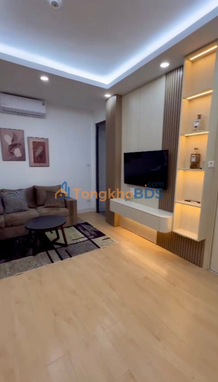 Căn hộ Đội Cấn 50m² giá 8 triệu - View thoáng tầng cao