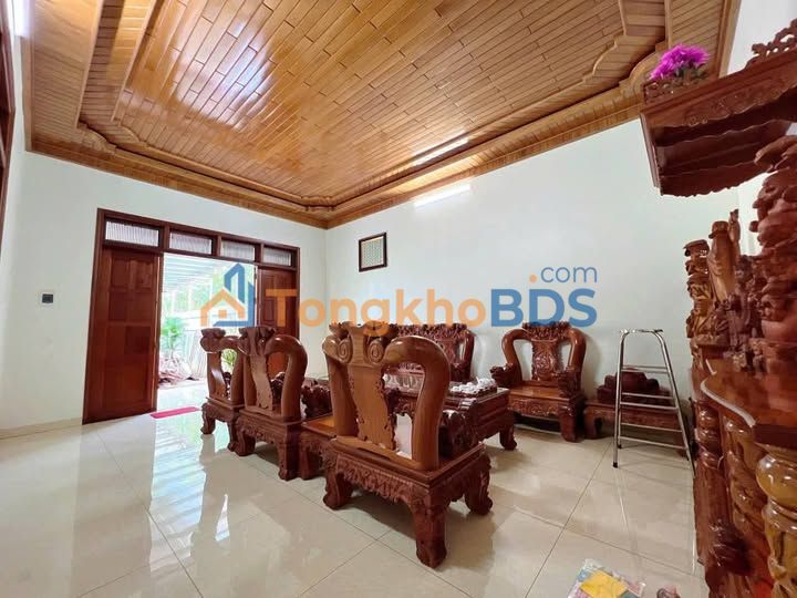 Nhà Đồng Xoài 435m² giá 2.65 tỷ - Ô tô vào tận nhà