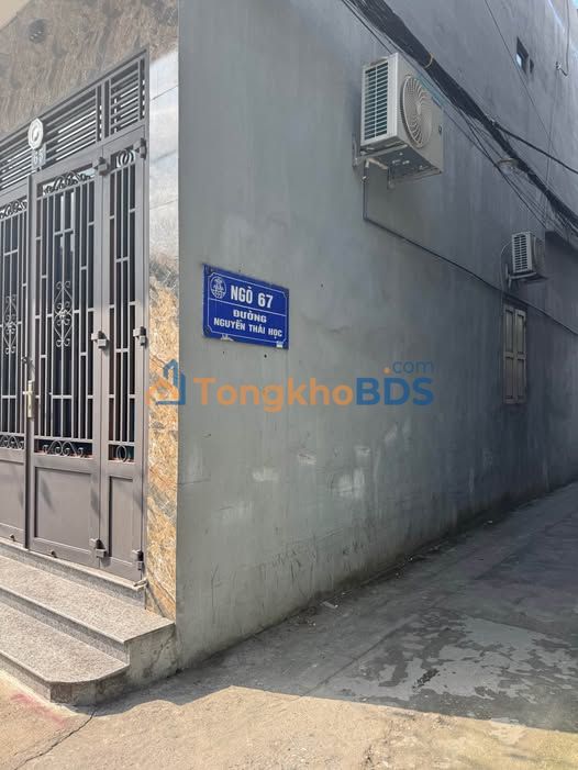 Nhà cấp 4 50m² dưới 1 tỷ - Ngõ 67 Thái Học, Hòa Bình - Sẵn ở ngay