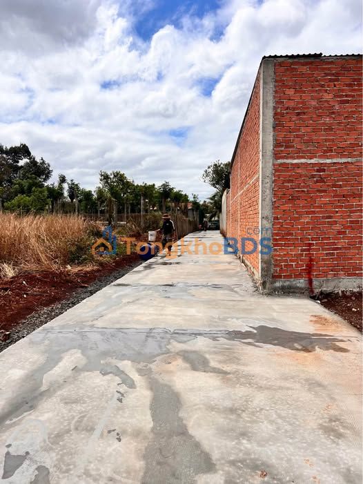 Đất hẻm 19/5 Buôn Ma Thuột 100m² giá 2.15 tỷ - Sổ đỏ chính chủ