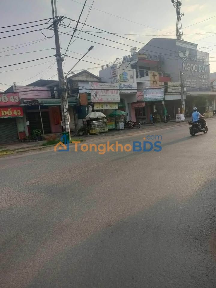 Nhà mặt tiền Hàn Thuyên An Bình 10.5 tỷ - Mặt tiền kinh doanh