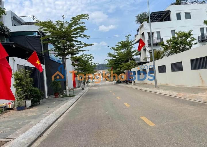 Bán Gấp 2 Lô Đất Kim Sơn - Sơn La: 97.5m² Full Thổ Cư, Giá Đầu Tư 2.3 Tỷ/Lô