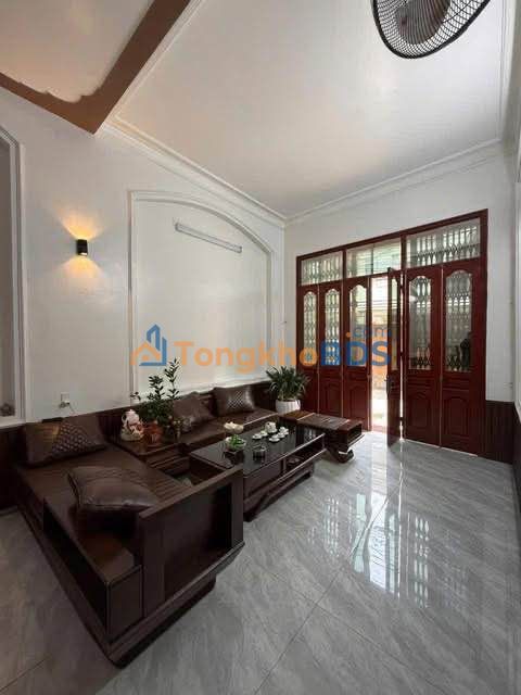 Nhà 4 Tầng Ngõ Trường Chinh 59m² - Ô Tô Đỗ Cửa, Giá 3.7 Tỷ