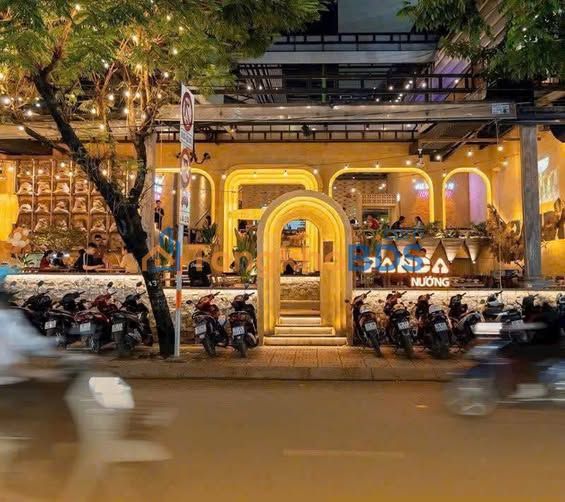 Cho thuê nhà góc 2 mặt tiền Phạm Văn Hai, Tân Bình - Kinh doanh sầm uất