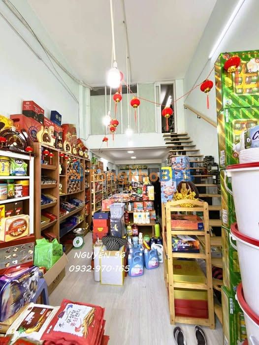 Nhà mặt tiền Lê Quang Định 70m² 19 tỷ - Vị trí đẹp