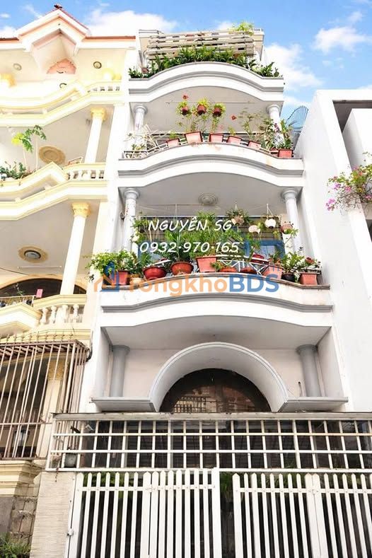 Nhà Mặt Tiền K300 Tân Bình - 70m² 5 Tầng - Giảm 3 Tỷ, Giá 13.x Tỷ