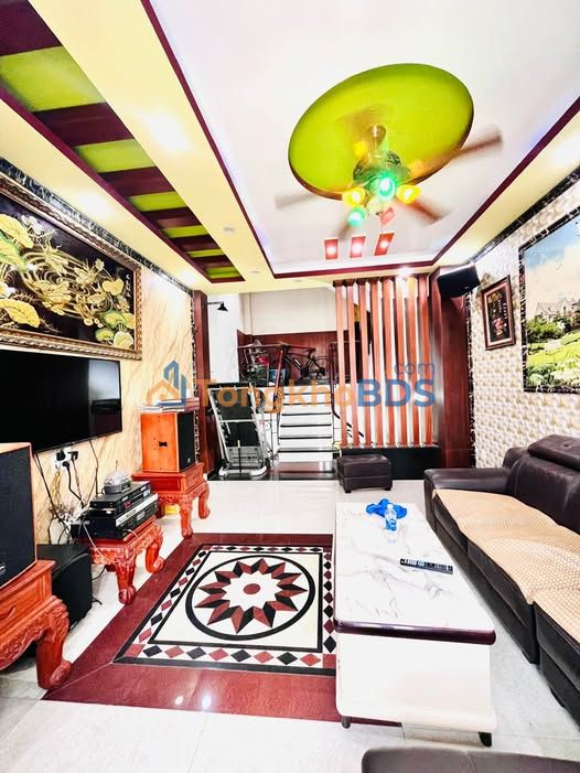 Nhà Mặt Tiền Kinh Doanh Quận Tân Phú - 60m² - 8 Tỷ TL