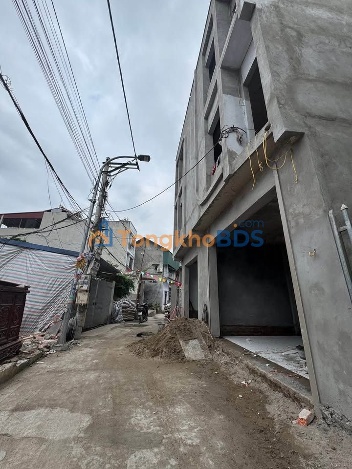 Nhà riêng Cộng Hòa Mỹ Hào 41m² 2.055 tỷ - Sẵn sàng ở ngay