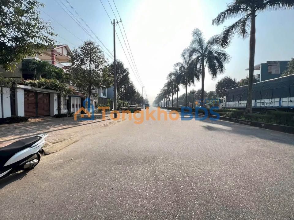 Nhà phố Sa Thầy 200m² 5.6 tỷ - Mặt tiền kinh doanh đỉnh