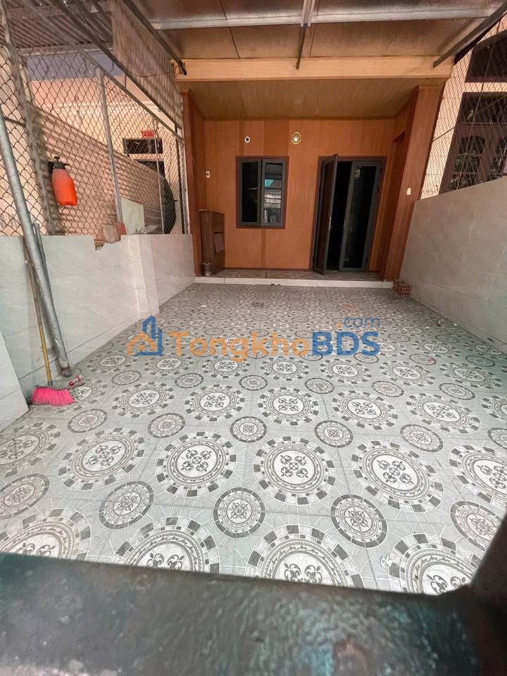 Nhà Nguyên Căn TP Vinh 115m² - Ngõ Rộng Ô Tô - Giá Thỏa Thuận