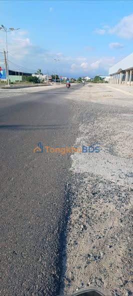 Đất Mặt Tiền Võ Thị Sáu, Tuy Phong - 384m² Sổ Đỏ Thổ Cư, Kinh Doanh Lý Tưởng