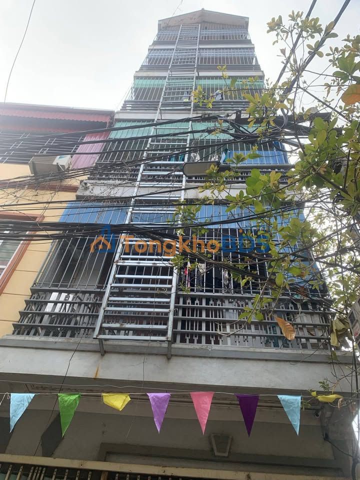 Nhà Lương Ngọc Quyến Hoàn Kiếm 50m² 11 tỷ - Ô tô vào tận nhà