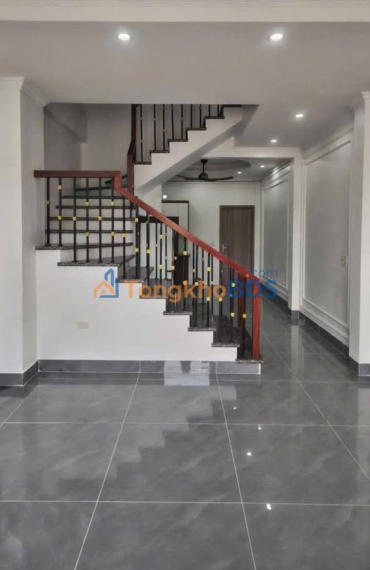 Nhà riêng Hoa Lư 51m² hơn 2 tỷ - Ô tô vào tận nhà