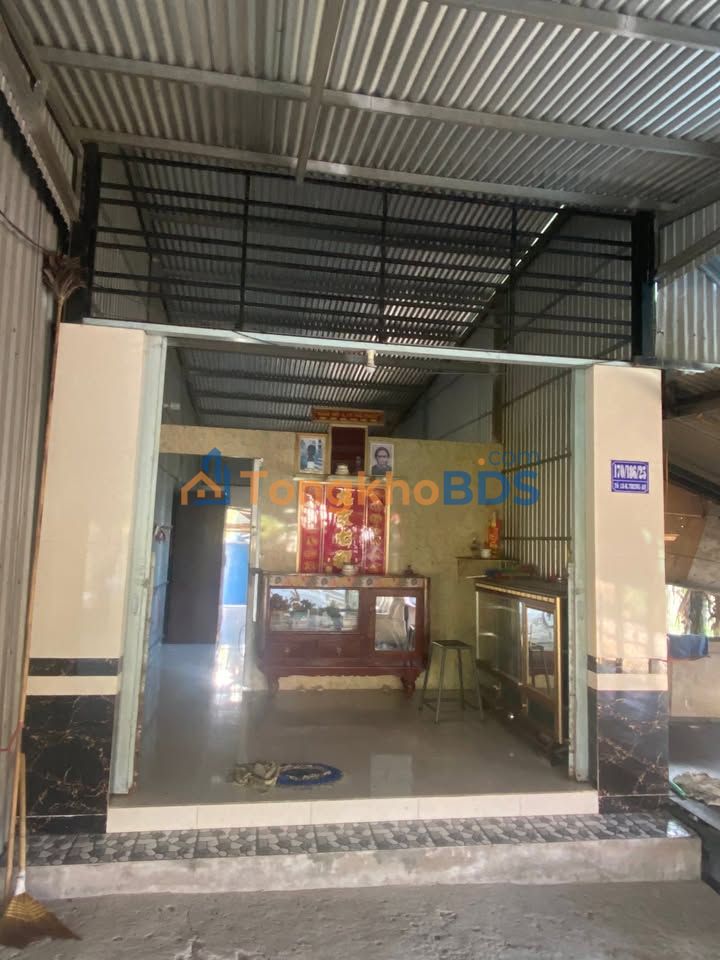 Nhà Tiền Chế Hẻm Xe Ba Gác Gần Công Viên Mỹ Thới, Long Xuyên - 1.5 Triệu/Tháng