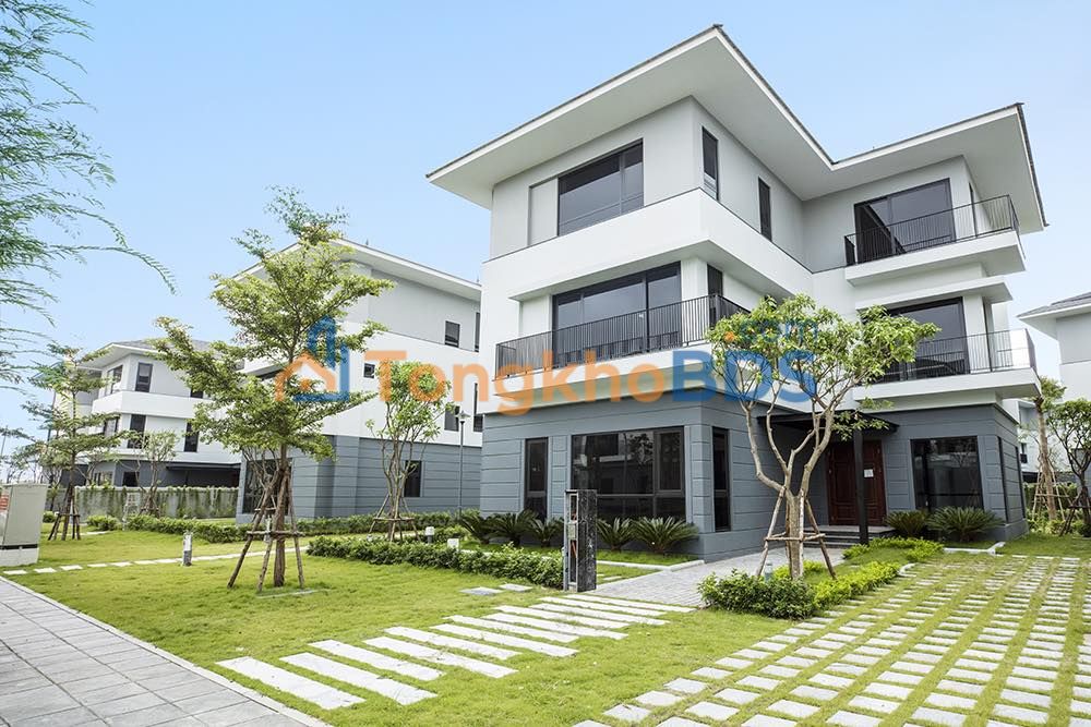 Biệt Thự Lake Side Splendora - View Sân Golf Cực Hiếm, 306m², Hà Nội