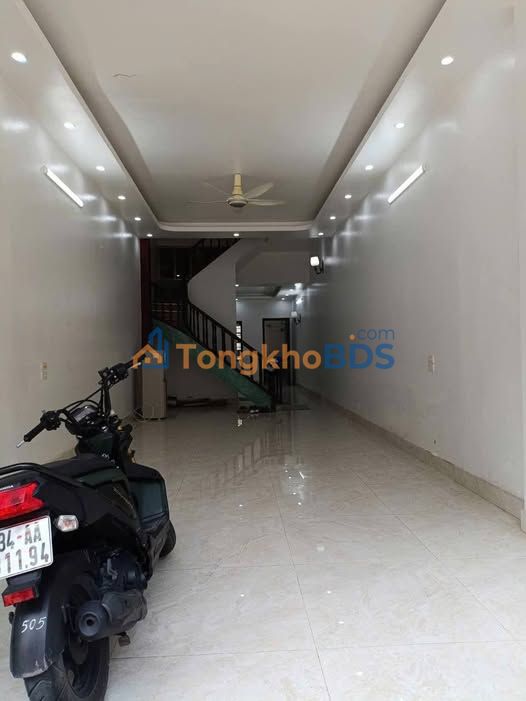 Cho thuê nhà 3 tầng mặt phố Thanh Bình, Hải Dương - 80m², 15 triệu/tháng