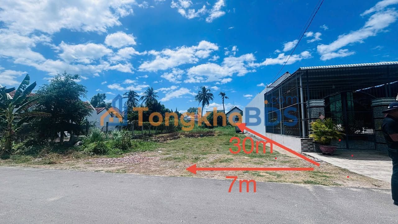 Đất Vạn Ninh 213m² - Gần Trường Vạn Thắng, Sổ Hồng Thổ Cư Riêng