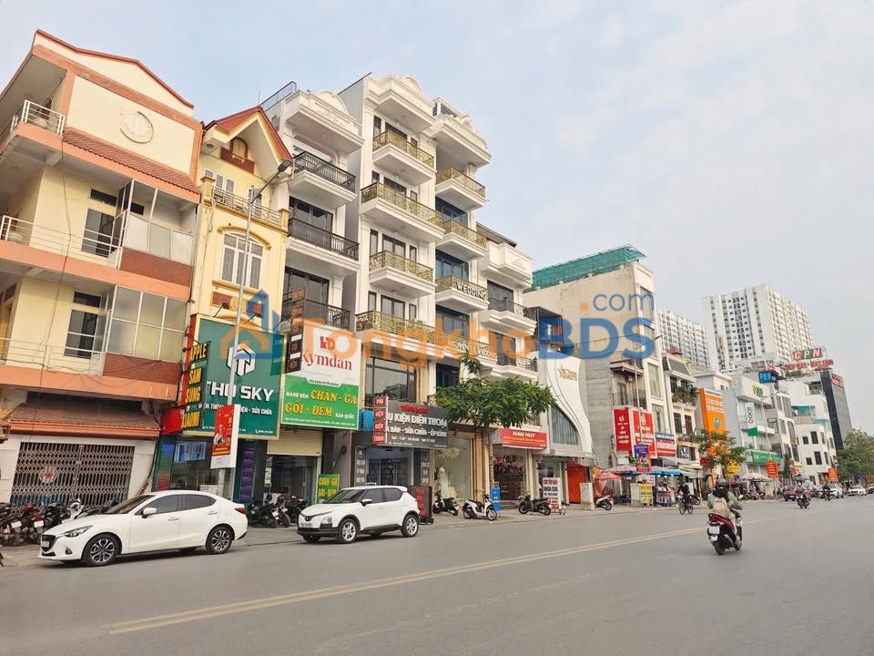 Nhà mặt phố Lạch Tray 60m2 30 triệu - Ô tô vào nhà