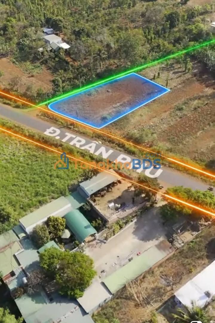 Đất Ea Kar 1090m² giá 5.1 tỷ - Đường to ô tô