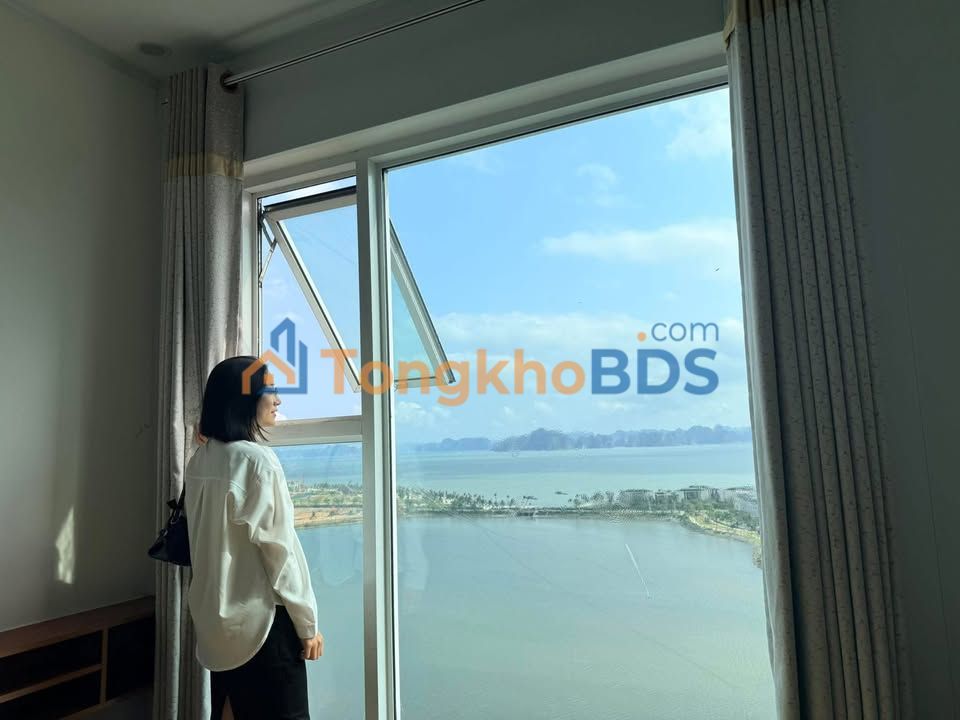 Cho thuê căn góc 3PN Vinhj Di San, Hạ Long - View Sông đỉnh cao, 9 triệu/tháng