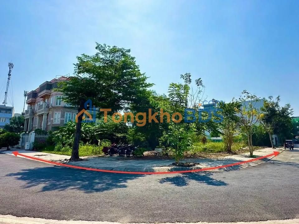 Đất nền Đông Thủ Thiêm 303m² 33.33 tỷ - Đường to ô tô