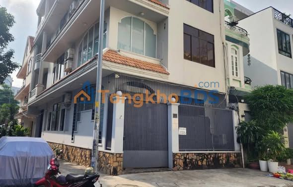 Nhà nguyên căn Hồ Văn Huê 112m² 70tr - Ô tô vào tận nhà