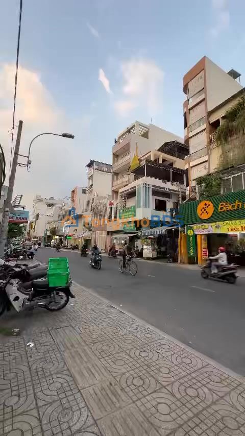 Nhà Trần Quang Diệu Q3 260m² giá 200 triệu - Mặt tiền kinh doanh