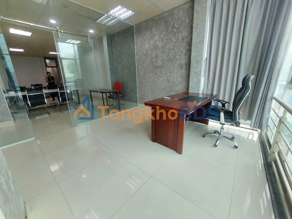 Văn phòng 60m² Đào Duy Anh, Phú Nhuận - Đầy đủ nội thất, Giá 15 Triệu