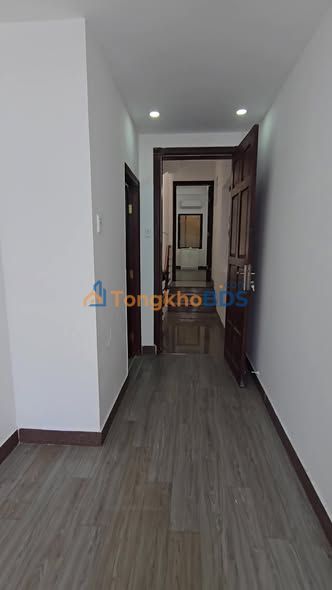 Cho thuê phòng kinh doanh/văn phòng đường Hoa Lan, Phú Nhuận - 4tr/tháng