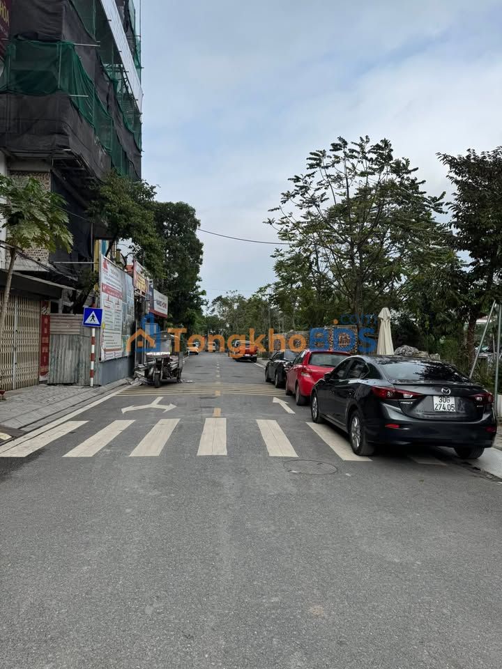 Đất nền Long Biên 76m² thỏa thuận - Sổ đỏ view hồ