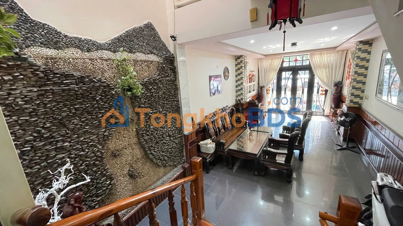 Nhà Thủy Xương Nha Trang 72m² 8.5 tỷ - Ô tô vào tận nhà