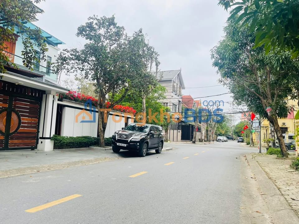 Đất nền Yên Vinh Vinh 125m² 9 tỷ - Đường to ô tô