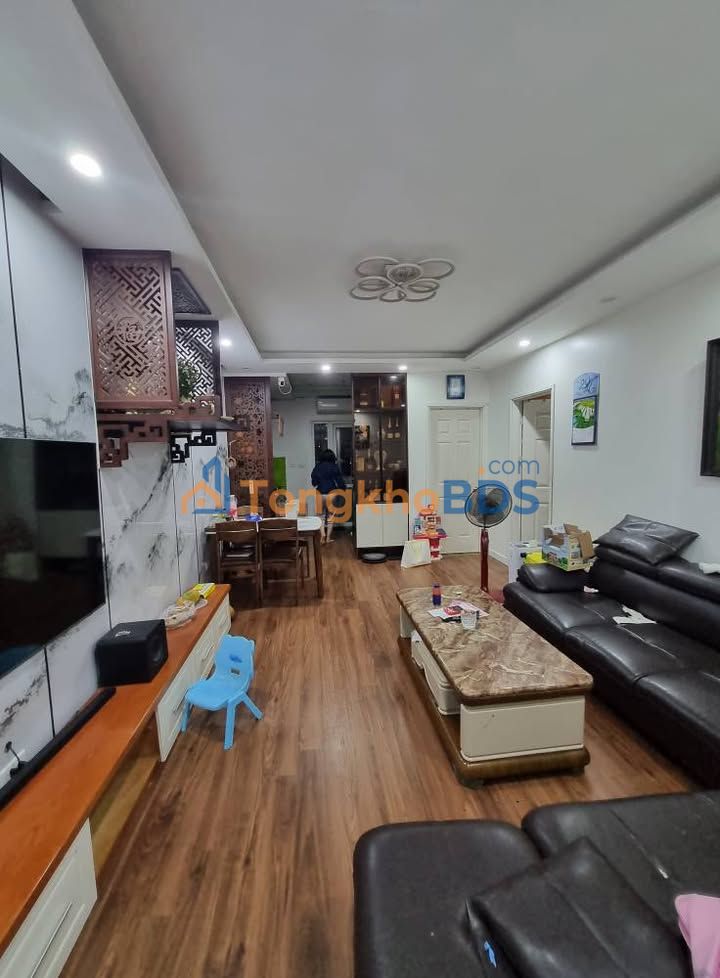 Bán Căn hộ Văn Quán 70m² - Tầng đẹp, nhà mới giá tốt