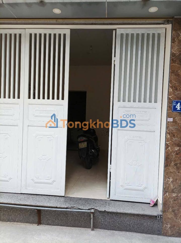 Đất Tam Trinh Hoàng Mai 31m² 9.5 tỷ - Sổ đỏ chính chủ