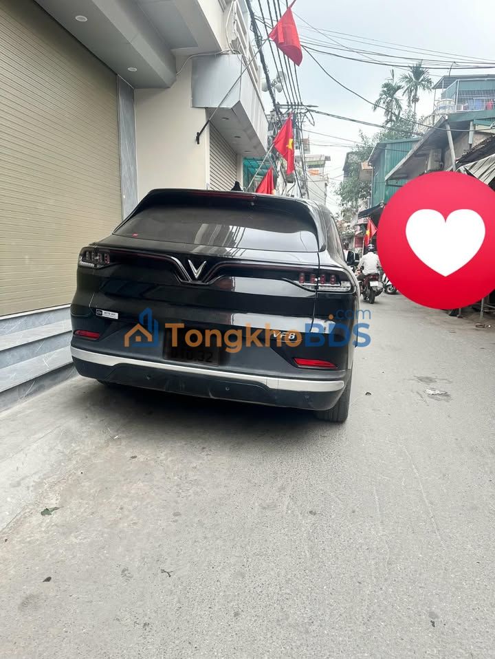 Nhà 6 Tầng 42m² Gần Times City - Ô Tô Đỗ Cửa, Giá Hơn 6.9 Tỷ