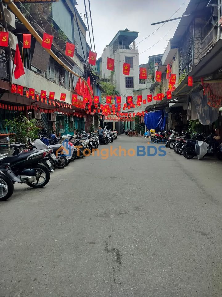 Nhà Lò Đúc 42m² 10 tỷ - Ô tô vào tận nhà, chính chủ