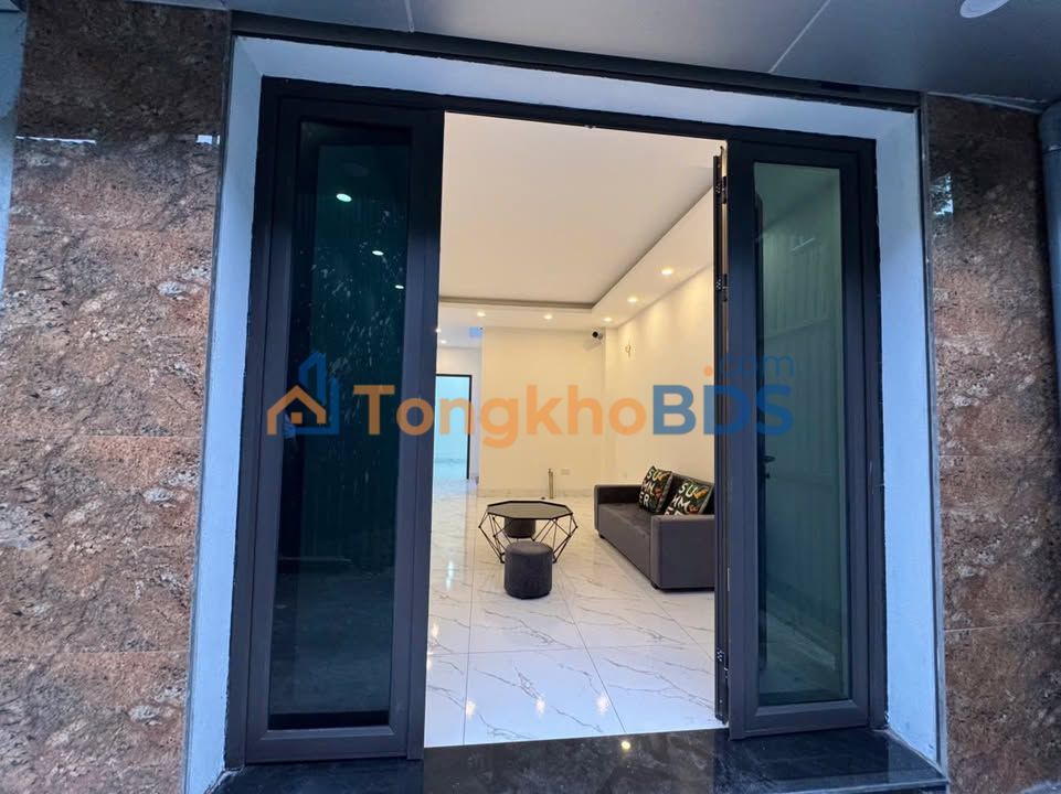 Bán Gấp 2 Nhà 2 Tầng 41m² Dương Văn Bé, Hai Bà Trưng - Sẵn Sàng Ở Ngay