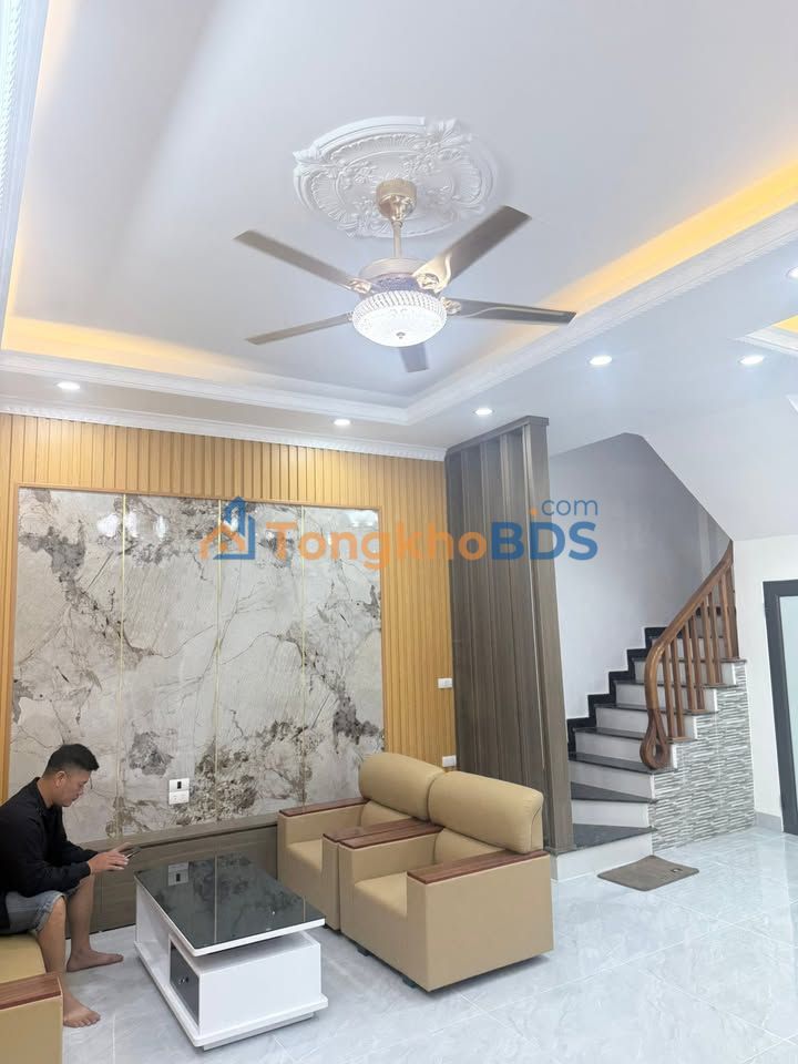 Nhà riêng Tứ Hiệp Thanh Trì 55m² 6 tỷ - Ô tô vào tận nhà