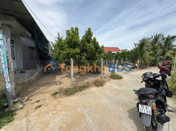 Đất nền 2 mặt tiền Diên Khánh 137m² - Sổ đỏ sẵn sàng, giá 1.8 tỷ