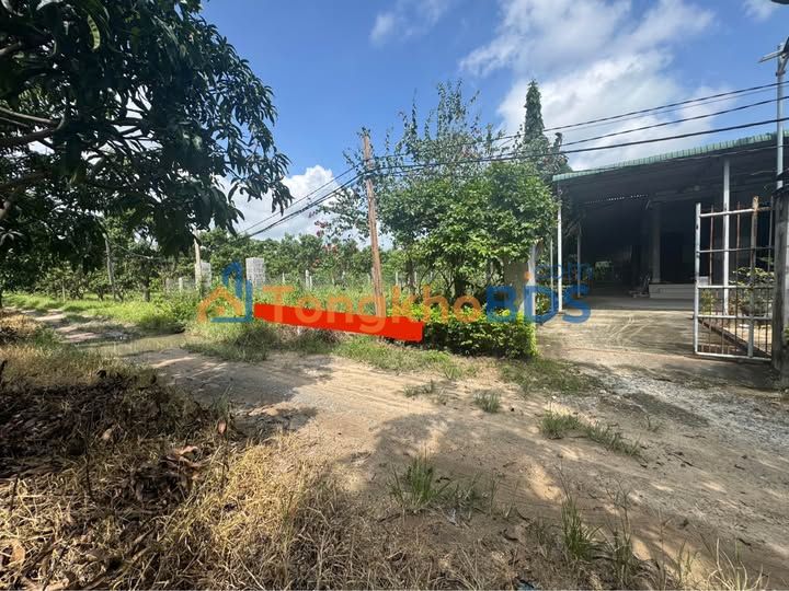 Bán đất Vạn Ninh 327m² - Sát 3 trường học, công viên lớn - Giá 1.9 tỷ