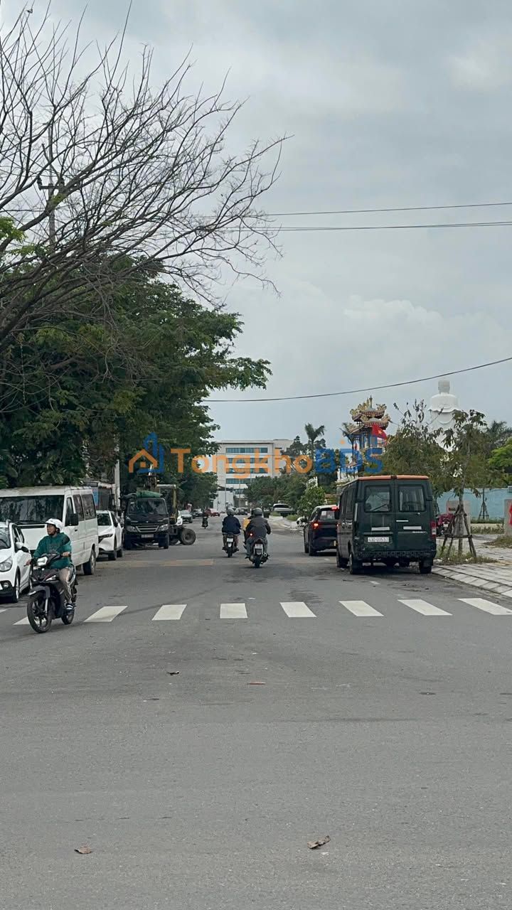 Đất nền Hòa Quý 100m² 7 tỷ - Đường to ô tô