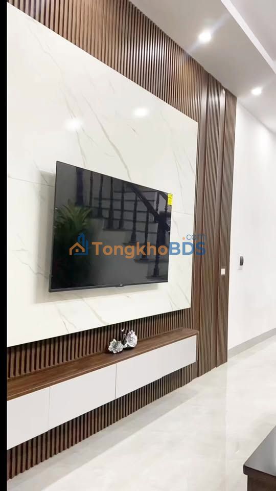 Nhà 5 Tầng Trường Chinh 30m² - Sổ Đỏ Chính Chủ 7.7 Tỷ