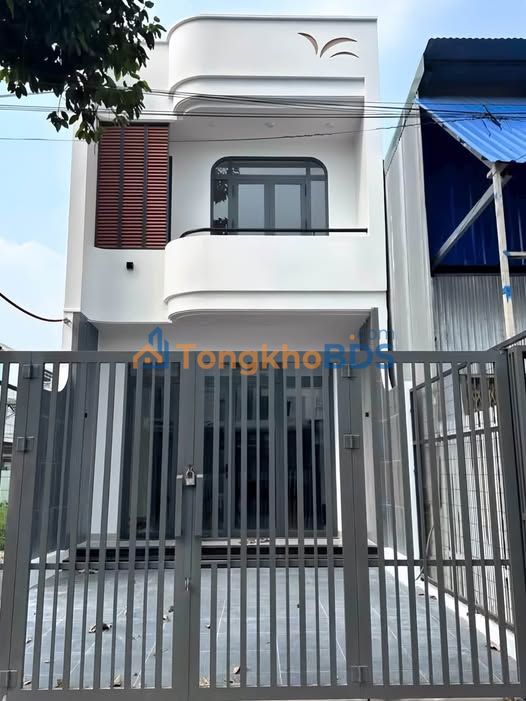 Nhà Phố Full Nội Thất, 102.5m² Đường 19 Long Xuyên - Giá Tốt