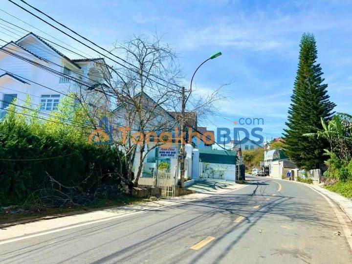 Đất Biệt Thự Mặt Tiền Trịnh Hoài Đức, Đà Lạt - 400m² Giá 21 Tỷ
