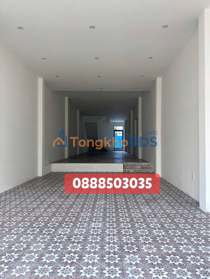 Nhà mặt tiền Nguyễn Văn Thoại 120m² 100 triệu - Sẵn sàng ở ngay