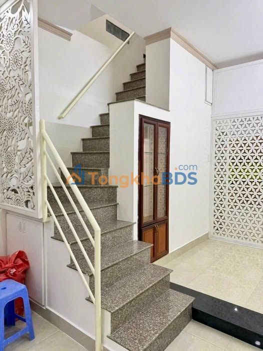 Nhà 2 Tầng Lê Văn Sỹ, Quận 3 - Sân Rộng, Ô Tô Vào Nhà, 6.7 Tỷ