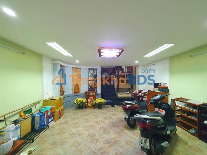 Nhà mặt tiền Lê Quang Định 95m² 13.99 tỷ - Ô tô vào tận nhà