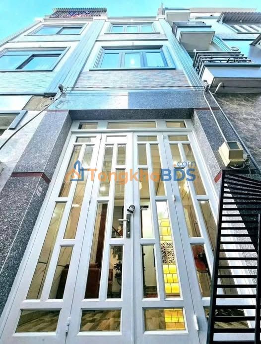 Nhà Đẹp 2PN, 3 Lầu, Sân Thượng - Hẻm 1886 Huỳnh Tấn Phát, Quận 7 - 1.39 Tỷ