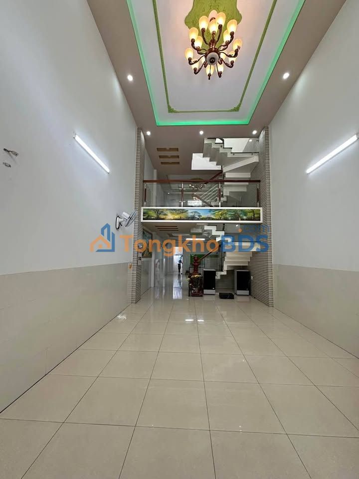 Cho thuê nhà 4PN Phường Long Bình, Biên Hòa - Sân ô tô rộng, giá 6 triệu/tháng